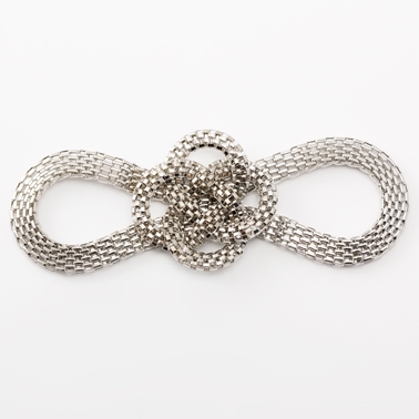 Knotted silver buckle